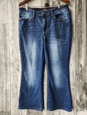 Judy Blue Reg/Curvy Mid Rise Bootcut Denim Jeans Size 13/31